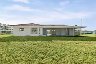 3535 Village Green Dr, Sarasota, FL 34239 - Photo 32