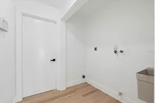 3535 Village Green Dr, Sarasota, FL 34239 - Photo 26