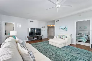1800 Benjamin Franklin Dr, Sarasota, FL 34236 - Photo 6