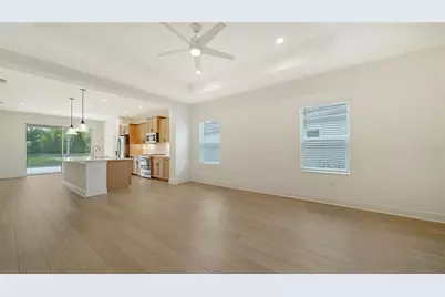 10105 Canaveral Circle, Sarasota, FL 34241 - Photo 12