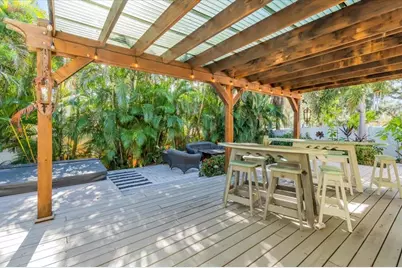 2224 Tami Sola Street, Sarasota, FL 34237 - Photo 38