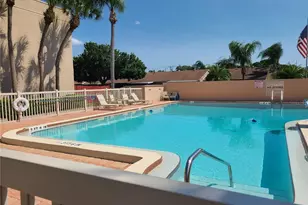 2763 Woodgate Ln, Sarasota, FL 34231 - Photo 18