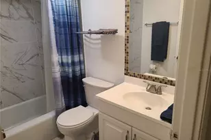 2763 Woodgate Ln, Sarasota, FL 34231 - Photo 2