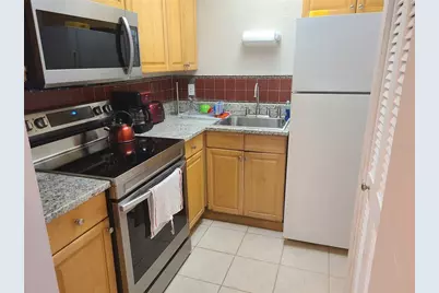 2763 Woodgate Lane #207, Sarasota, FL 34231 - Photo 2