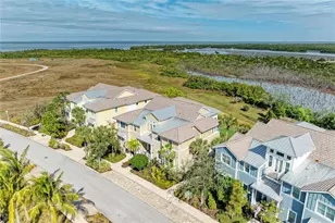 229 Sapphire Lake, Bradenton, FL 34209 - Photo 2