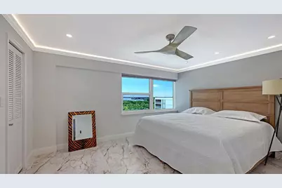 1750 Benjamin Franklin Drive #9F, Sarasota, FL 34236 - Photo 34