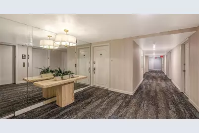 1750 Benjamin Franklin Drive #9F, Sarasota, FL 34236 - Photo 10