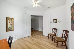 4218 64th Dr E, Sarasota, FL 34243 - Photo 6