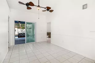 5742 Forester Oak Ct, Sarasota, FL 34243 - Photo 8