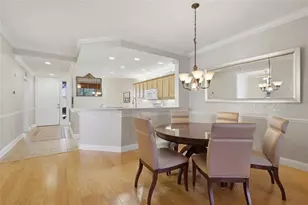 8422 Wethersfield Run, Lakewood Ranch, FL 34202 - Photo 10