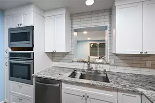 2411 Ridge Ave, Sarasota, FL 34235 - Photo 10