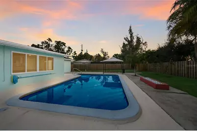 2411 Ridge Avenue, Sarasota, FL 34235 - Photo 20