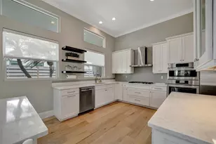 1511 N Lake Shore Dr, Sarasota, FL 34231 - Photo 12