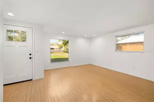 4912 George Ave, Sarasota, FL 34233 - Photo 2