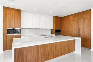 111 Golden Gate Point, Sarasota, FL 34236 - Photo 8