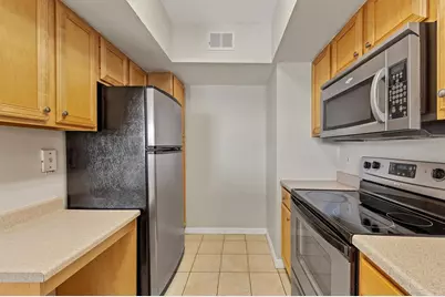 1185 Villagio Circle #208, Sarasota, FL 34237 - Photo 16