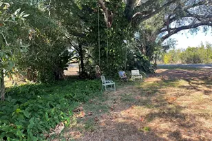 2089 SE Airport Estates St, Arcadia, FL 34266 - Photo 10