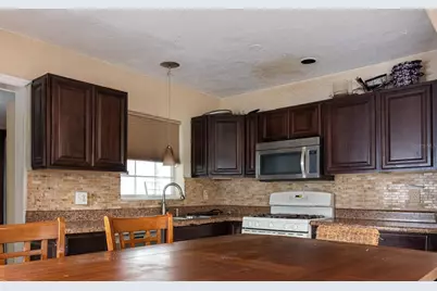 1502 13th Street W, Bradenton, FL 34205 - Photo 10