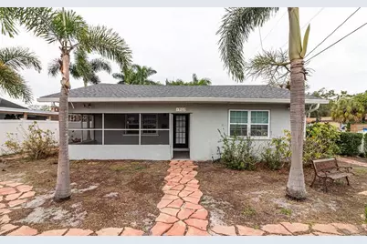 1502 13th Street W, Bradenton, FL 34205 - Photo 4