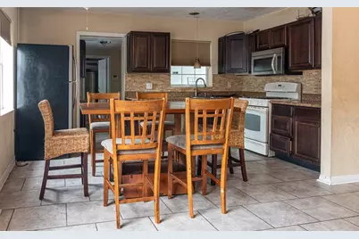 1502 13th Street W, Bradenton, FL 34205 - Photo 8