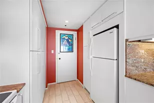 601 Longboat Club Rd, Longboat Key, FL 34228 - Photo 8