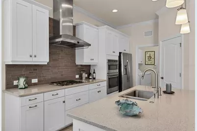 3620 Woodcliff Lake Terrace, Sarasota, FL 34243 - Photo 8