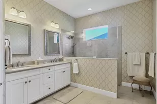 3620 Woodcliff Lk Ter, Sarasota, FL 34243 - Photo 24