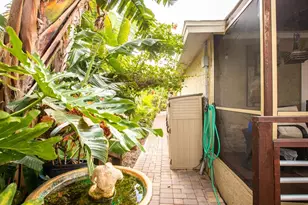 1737 Bay St, Sarasota, FL 34236 - Photo 36