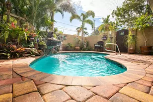 1737 Bay St, Sarasota, FL 34236 - Photo 52