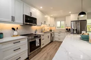 1801 Gulf Dr N, Bradenton Beach, FL 34217 - Photo 6