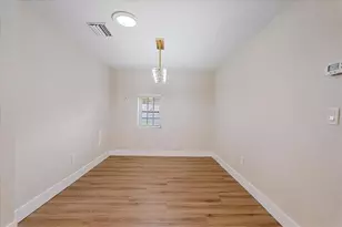 1021 15th St, Palm Harbor, FL 34683 - Photo 14