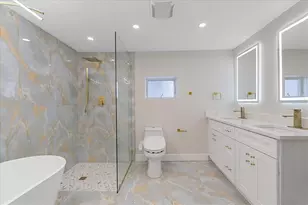 1021 15th St, Palm Harbor, FL 34683 - Photo 22