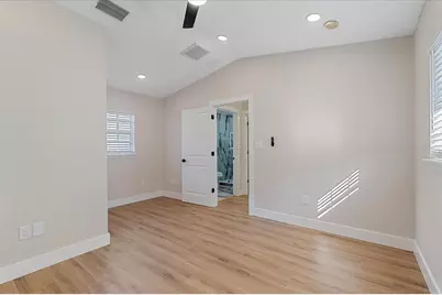 1021 15th Street, Palm Harbor, FL 34683 - Photo 10