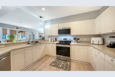 201 28th Street W, Palmetto, FL 34221 - Photo 16