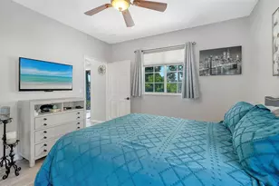 201 28th St W, Palmetto, FL 34221 - Photo 24