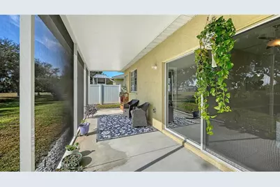201 28th Street W, Palmetto, FL 34221 - Photo 6