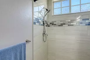 201 28th St W, Palmetto, FL 34221 - Photo 26