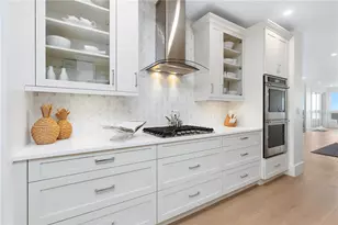 340 Gulf of Mexico Dr, Longboat Key, FL 34228 - Photo 8