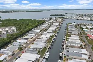 232 Bimini Dr, Palmetto, FL 34221 - Photo 4