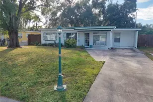 312 W Cornelius Cir, Sarasota, FL 34232 - Photo 8