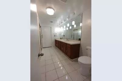 312 W Cornelius Circle, Sarasota, FL 34232 - Photo 22