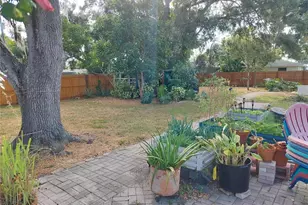 312 W Cornelius Cir, Sarasota, FL 34232 - Photo 6