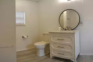 312 W Cornelius Cir, Sarasota, FL 34232 - Photo 84