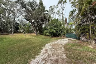 4507 123rd St W, Cortez, FL 34215 - Photo 8