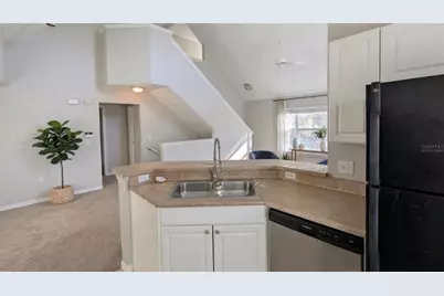 5531 Rosehill Road #203, Sarasota, FL 34233 - Photo 4
