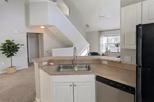 5531 Rosehill Rd, Sarasota, FL 34233 - Photo 4