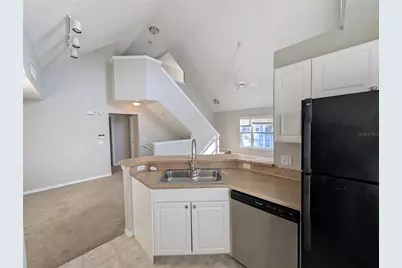 5531 Rosehill Road #203, Sarasota, FL 34233 - Photo 4