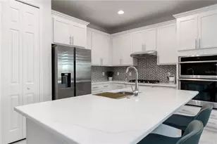 223 O'keeffe Cir, Bradenton, FL 34212 - Photo 8