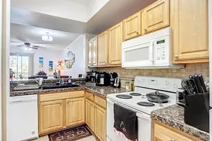 4990 Baraldi Cir, Sarasota, FL 34235 - Photo 8