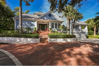 1749 Lincoln Park Circle, Sarasota, FL 34236 - Photo 2